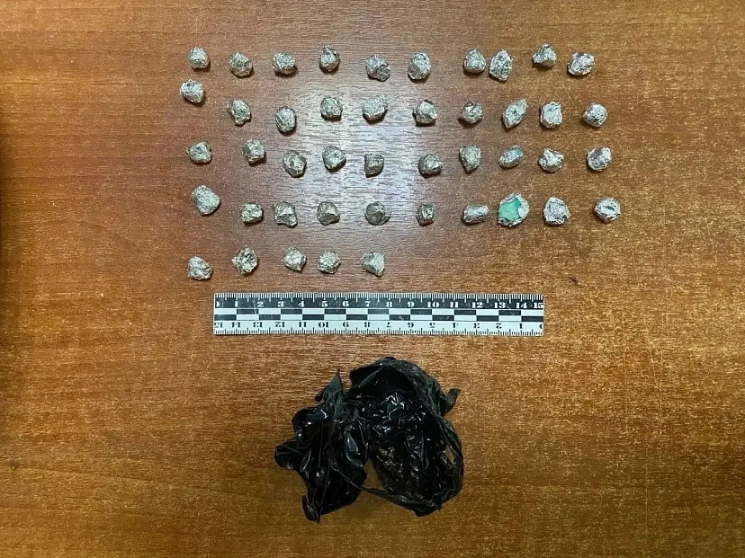 У жительницы Саратова изъяли 45 свертков с героином